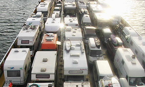 Viaggiare con il proprio camper in traghetto